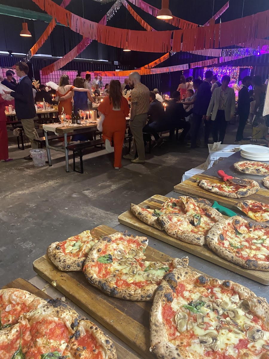 Ffwrnes Pizza Photos 2